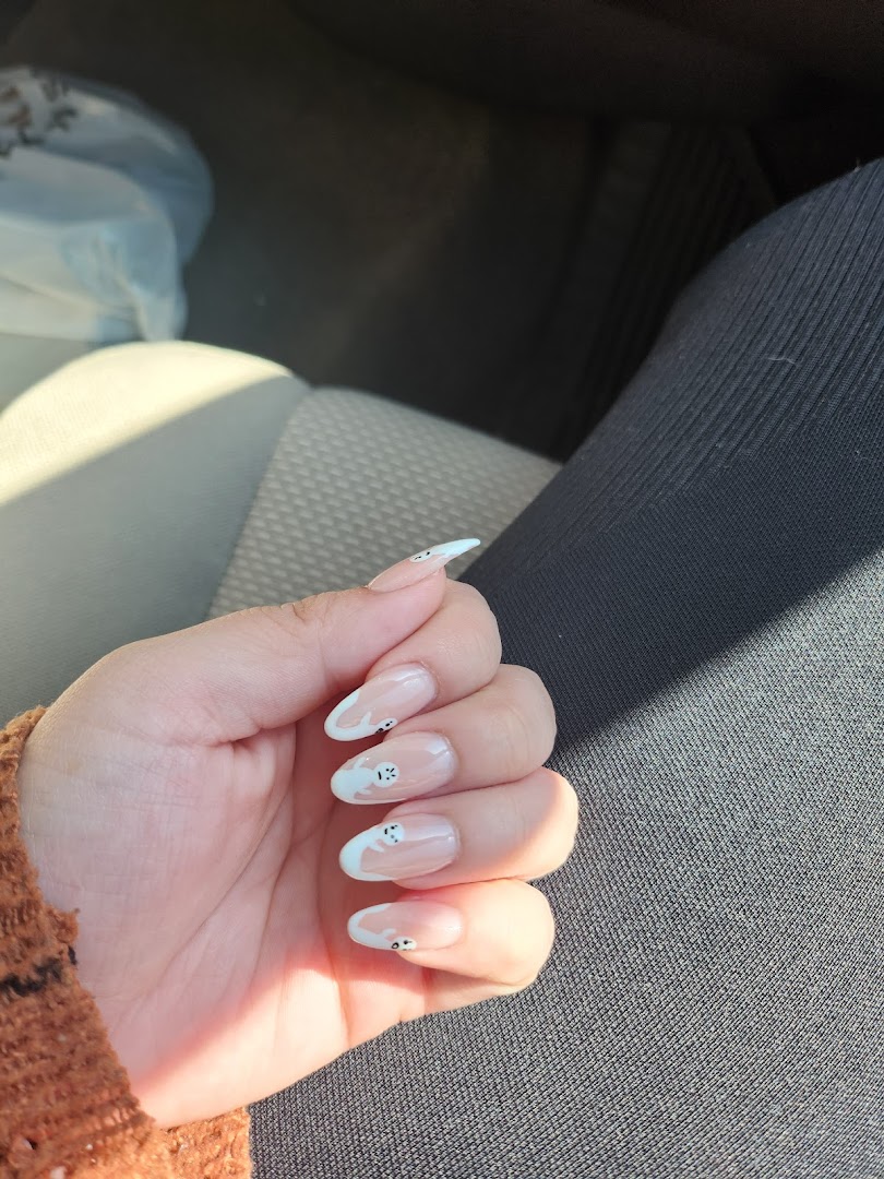 Ivy Nails and Spa