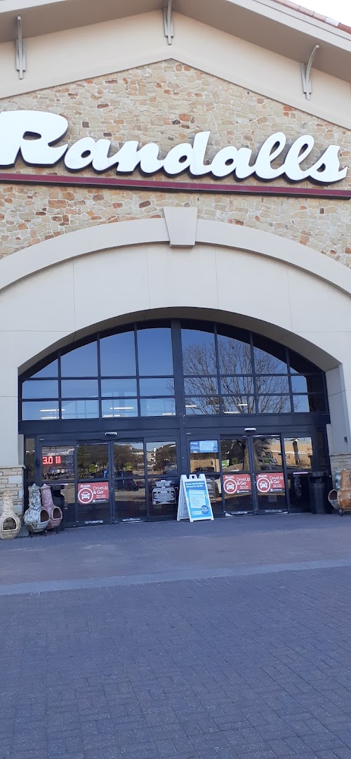 Shoppes at Lakeline Village