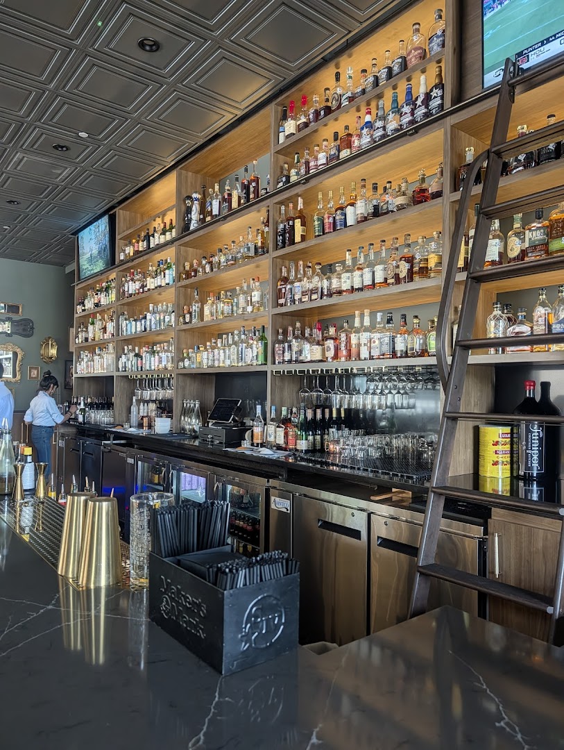 Juniper Cocktails & Kitchen