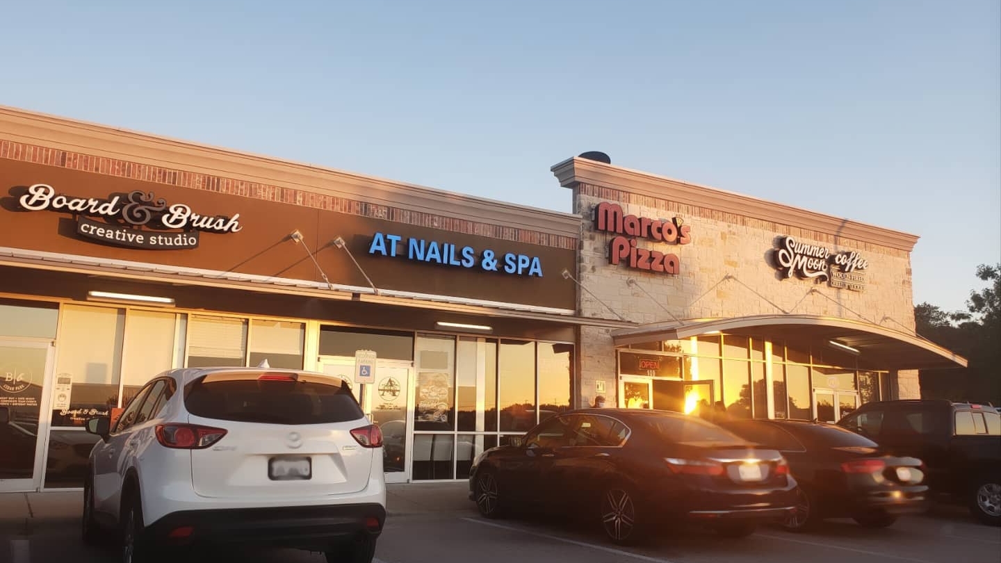 AT Nails and Spa