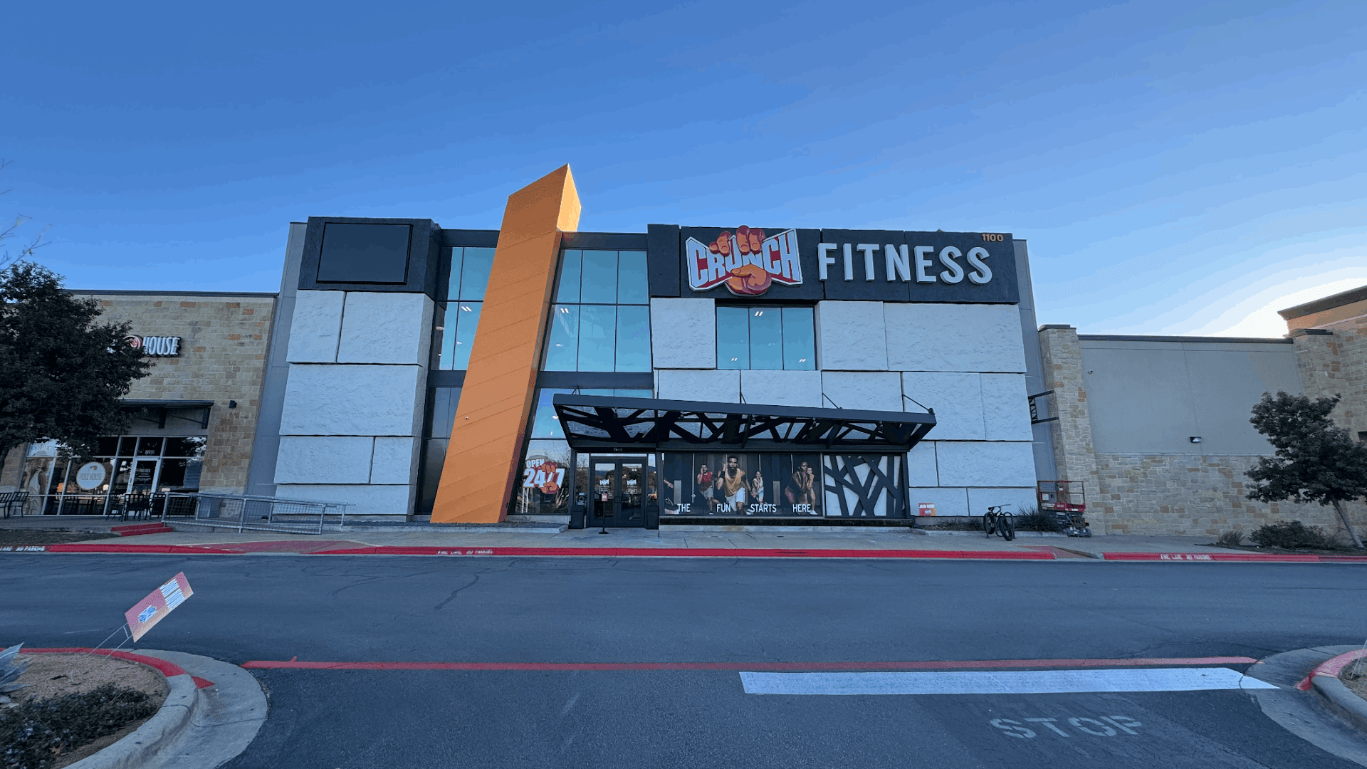 Crunch Fitness - North Round Rock