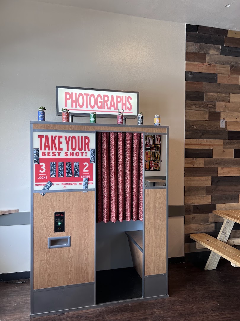 Red Horn Coffee House and Tap Room